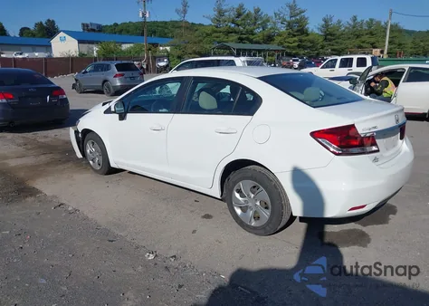 2015 Honda Civic Lx z USA, uszkodzony, nr VIN 19XFB2F59FE212561